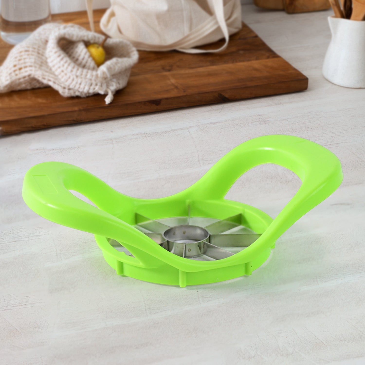 Multi Purpose Fruit Slicer Apple Cutter Regular With 8 Stainless Steel Blades Apple Slicer (1 Pc)