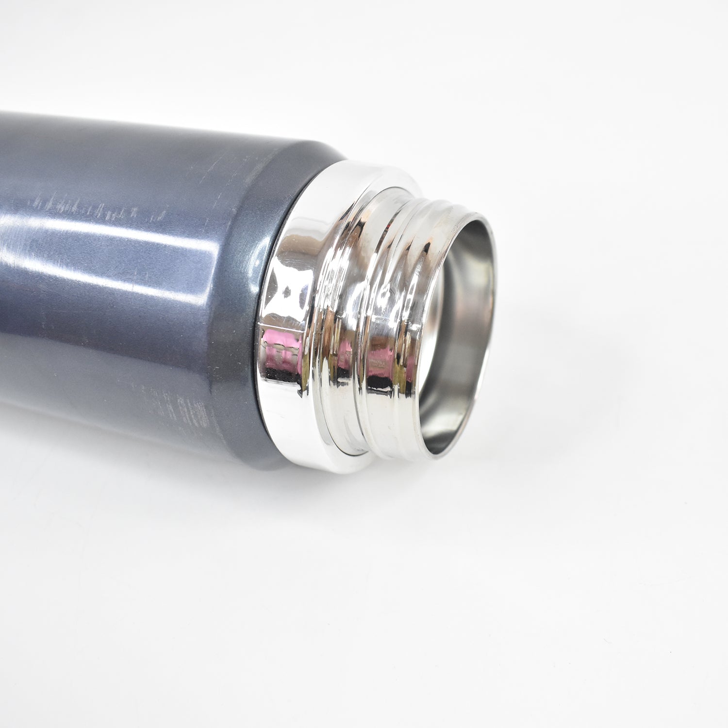 Stainless Steel Water Bottles Approx 600ML (Mix Design & Color / 1 Pc)