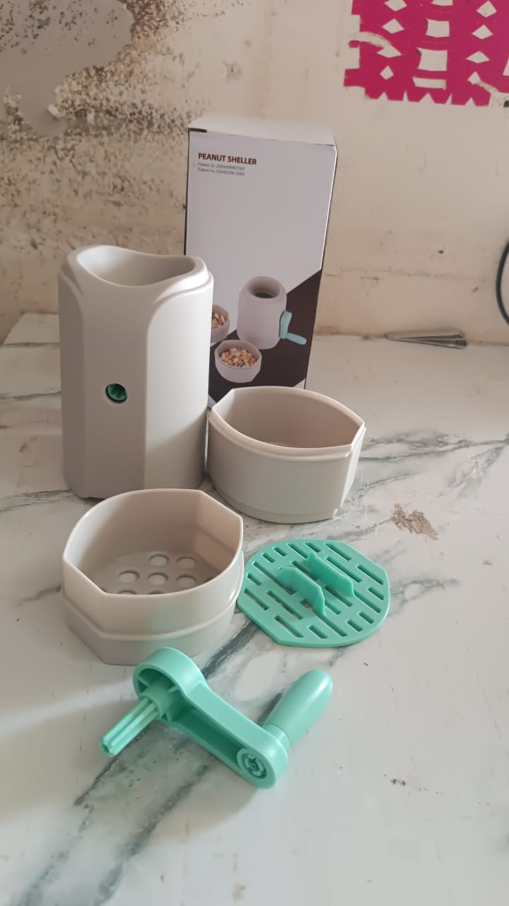 Manual Hand-Crank Peanut Sheller Machine
